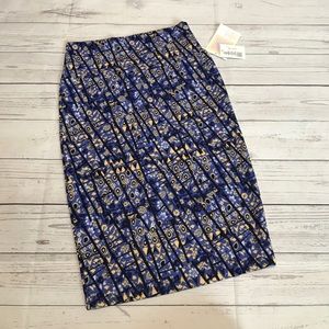Xs Lularoe cassie